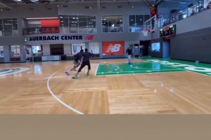 美媒：鲍尔默对哈登和小卡为主体的阵容近乎痴迷，快船不会交易的